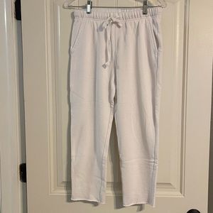 NWOT Aerie white cropped sweatpants